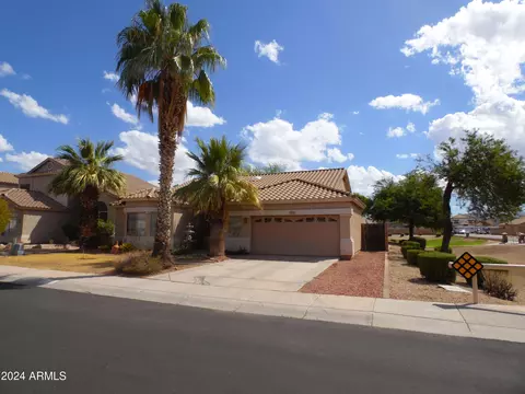 6553 W Cordes Rd, Phoenix, AZ 85043
