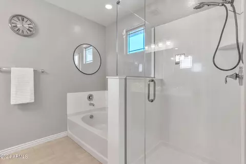 Bath - 10020 E Wavelength Ave, Mesa, AZ 85212 photo 5 of 7