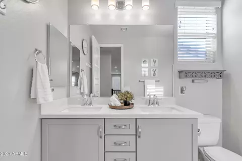 Bath - 10020 E Wavelength Ave, Mesa, AZ 85212 photo 6 of 7