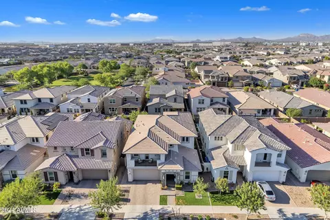 View/Area - 10020 E Wavelength Ave, Mesa, AZ 85212 photo 6 of 23