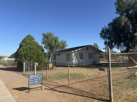 323 E 17th St, Douglas, AZ 85607 photo 2