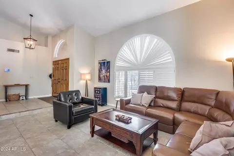 3440 E Granite View Dr, Phoenix, AZ 85044 photo 3