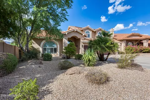 3440 E Granite View Dr, Phoenix, AZ 85044