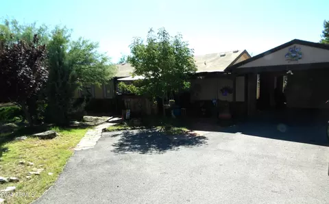 376 N Warren Rd #2, Benson, AZ 85602