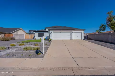 1445 S Norwalk Cir, Mesa, AZ 85206
