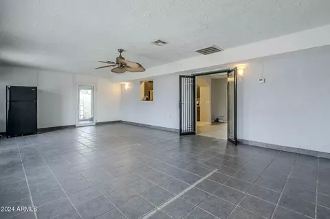 Living - 2124 E Osborn Rd, Phoenix, AZ 85016 photo 9 of 9
