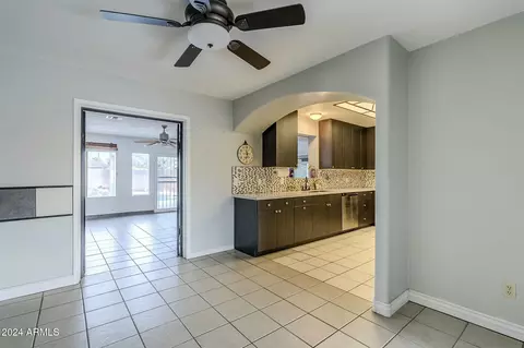 Entry Way - 2124 E Osborn Rd, Phoenix, AZ 85016 photo 1 of 1