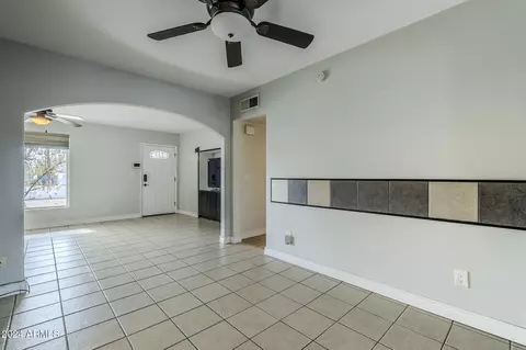 Living - 2124 E Osborn Rd, Phoenix, AZ 85016 photo 1 of 9