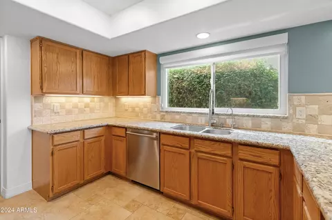 1322 E Angela Dr, Phoenix, AZ 85022 photo 13
