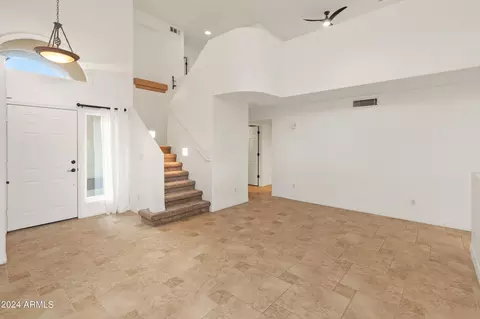 1322 E Angela Dr, Phoenix, AZ 85022 photo 4