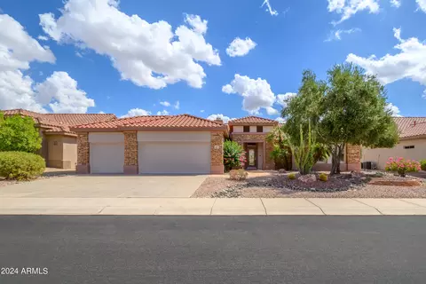 17621 N Eagle Crest Dr, Surprise, AZ 85374