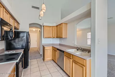 4211 E Renee Dr, Phoenix, AZ 85050 photo 7