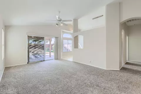 4211 E Renee Dr, Phoenix, AZ 85050 photo 4
