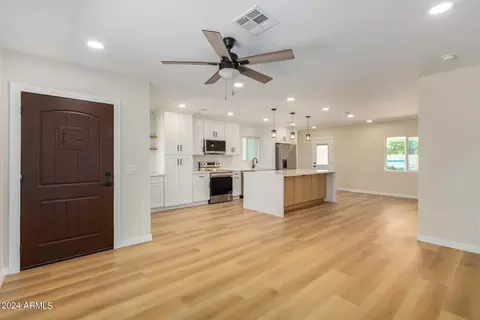 3543 E Pierce St, Phoenix, AZ 85008 photo 4