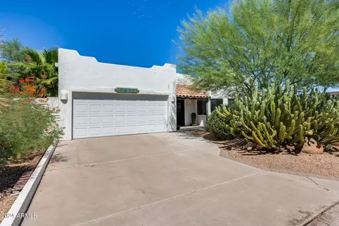 7042 E Orange Blossom Ln, Paradise Valley, AZ 85253