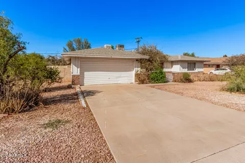 1024 E Manhatton Dr, Tempe, AZ 85282