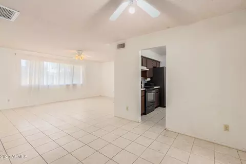 1024 E Manhatton Dr, Tempe, AZ 85282 photo 3