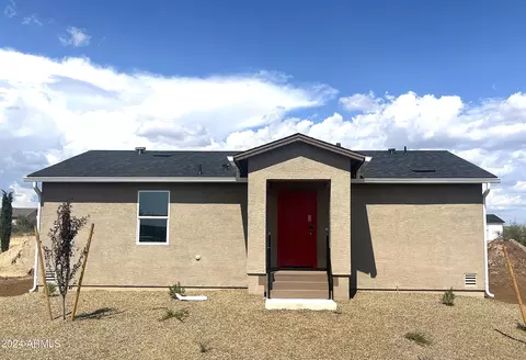19960 E Prickly Pear Dr, Mayer, AZ 86333