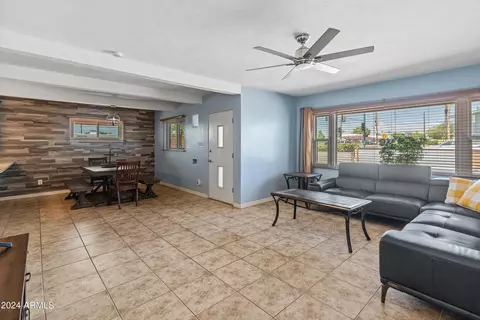 2801 E Osborn Rd, Phoenix, AZ 85016 photo 7