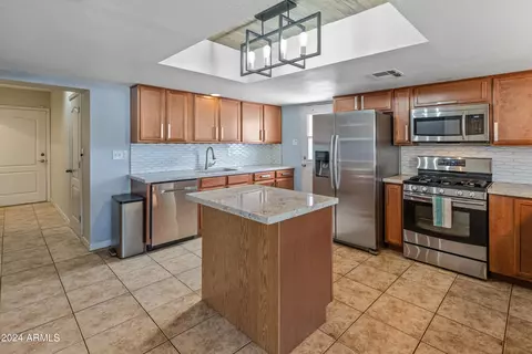 2801 E Osborn Rd, Phoenix, AZ 85016 photo 16