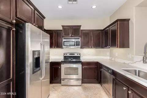 Kitchen - 2155 W Scully Dr, Phoenix, AZ 85023 photo 2 of 2