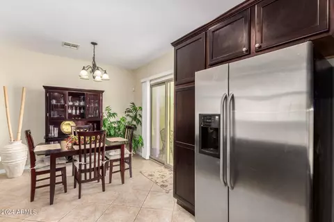 Dining - 2155 W Scully Dr, Phoenix, AZ 85023 photo 3 of 3