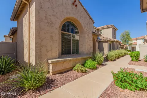 Exterior - 2155 W Scully Dr, Phoenix, AZ 85023 photo 1 of 7