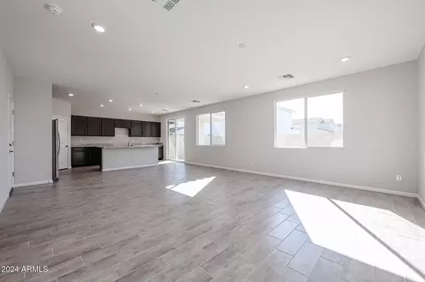 2667 E Bluff Spring Ave, Apache Junction, AZ 85119 photo 2