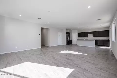 2667 E Bluff Spring Ave, Apache Junction, AZ 85119 photo 9