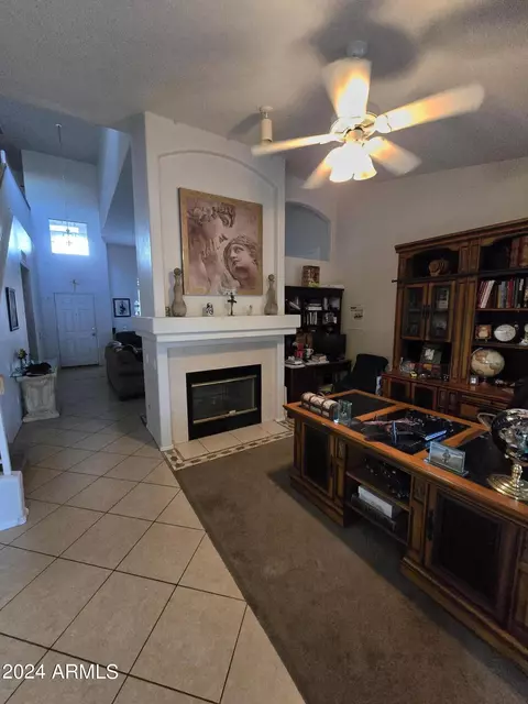 3209 E Tonto Ln, Phoenix, AZ 85050 photo 5
