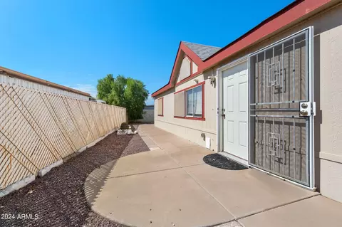 348 S 74th Pl, Mesa, AZ 85208 photo 3