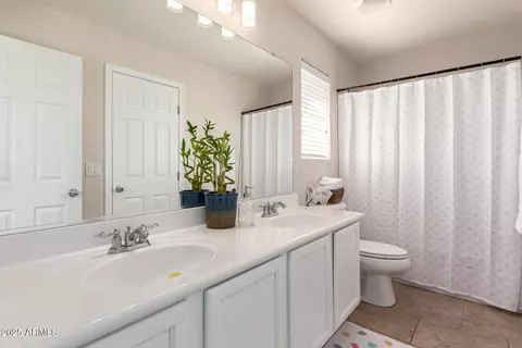 Bath - 1232 E Strawberry Dr, Gilbert, AZ 85298 photo 4 of 4
