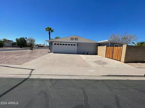 958 E 10th Pl, Mesa, AZ 85203 photo 2