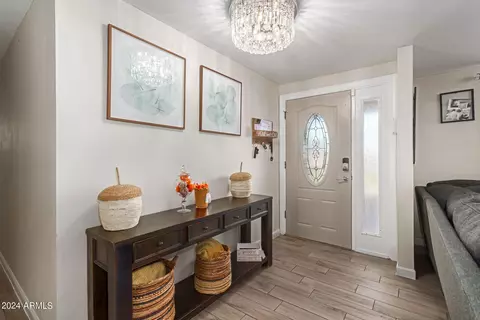 3752 W Griswold Rd, Phoenix, AZ 85051