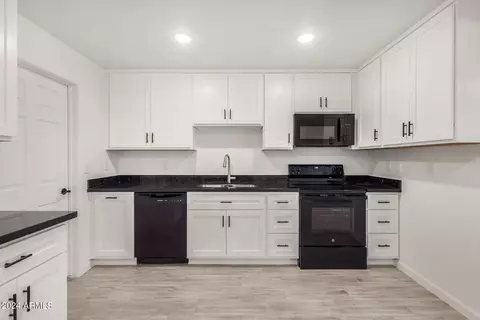 Undisclosed, Phoenix, AZ 85009 photo 13