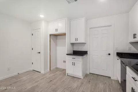 Undisclosed, Phoenix, AZ 85009 photo 11