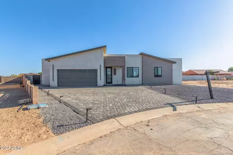 9300 W Hartigan Ln, Arizona City, AZ 85123