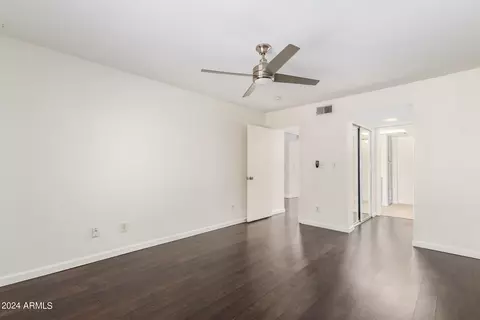 8330 N 21st Dr #J204, Phoenix, AZ 85021 photo 23