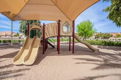 View/Area - 3907 E Ironwood Dr, Phoenix, AZ 85044 photo 9 of 10