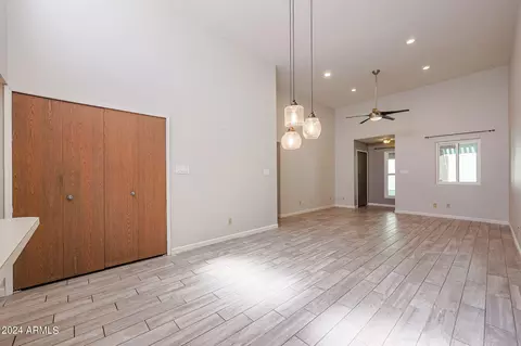 2235 E Catalina Dr, Phoenix, AZ 85016 photo 8