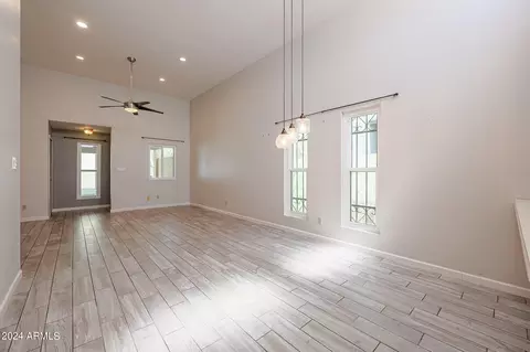 2235 E Catalina Dr, Phoenix, AZ 85016 photo 6