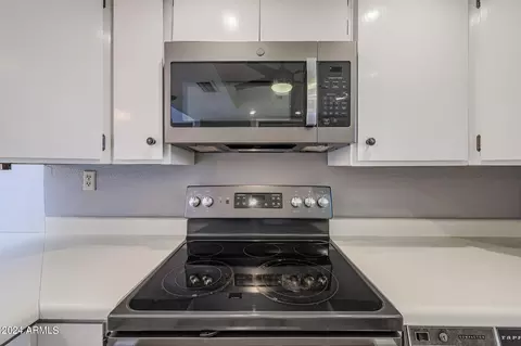 2235 E Catalina Dr, Phoenix, AZ 85016 photo 5