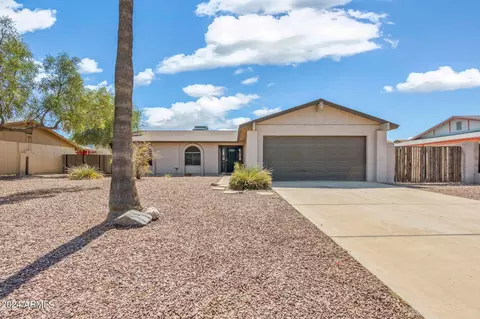 7409 W Mission Ln, Peoria, AZ 85345