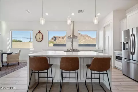 744 N Moon Rd, Apache Junction, AZ 85119 photo 2
