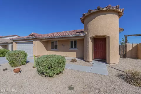 2216 E Yuma Ave, Apache Junction, AZ 85119 photo 2