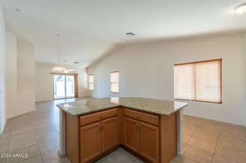 2216 E Yuma Ave, Apache Junction, AZ 85119 photo 10