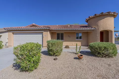 2216 E Yuma Ave, Apache Junction, AZ 85119