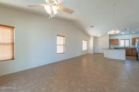 2216 E Yuma Ave, Apache Junction, AZ 85119 photo 6