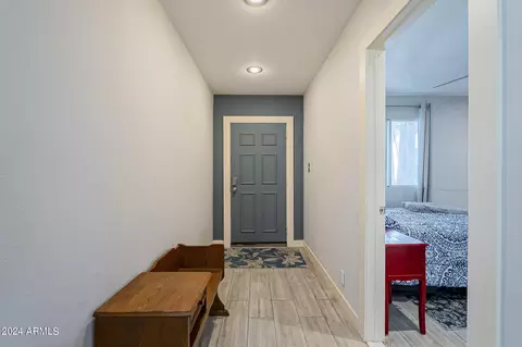 Entry Way - 917 S Montezuma Ave, Phoenix, AZ 85003 photo 1 of 1