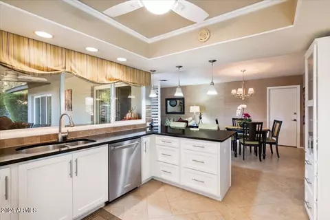 10625 N 33rd Pl, Phoenix, AZ 85028 photo 12